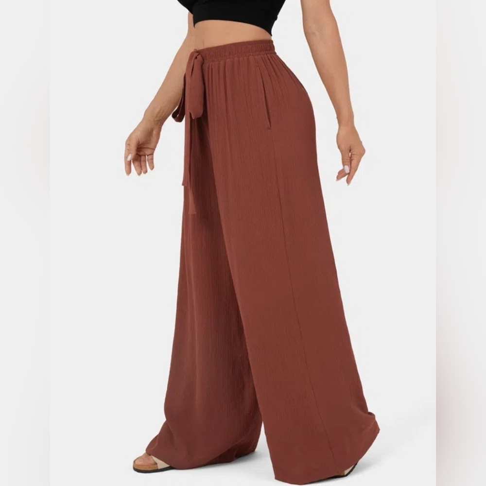 NWOT Halara High Waisted Tie Front Side Pocket Wide Leg Flowy Casual Pants